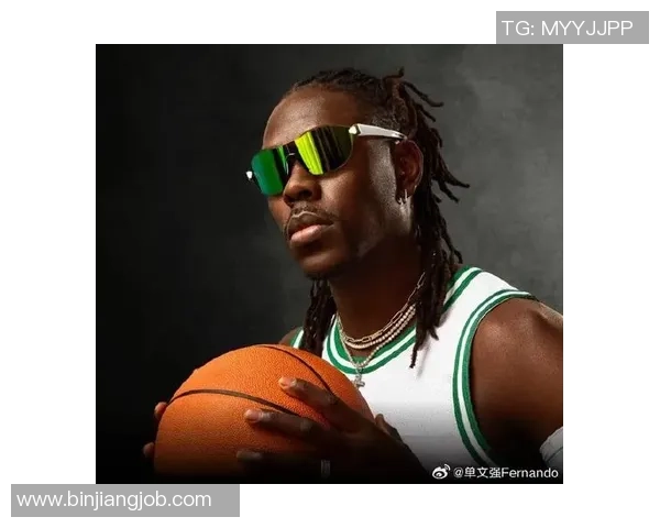 眼镜足球明星同款带你体验时尚与运动的完美结合